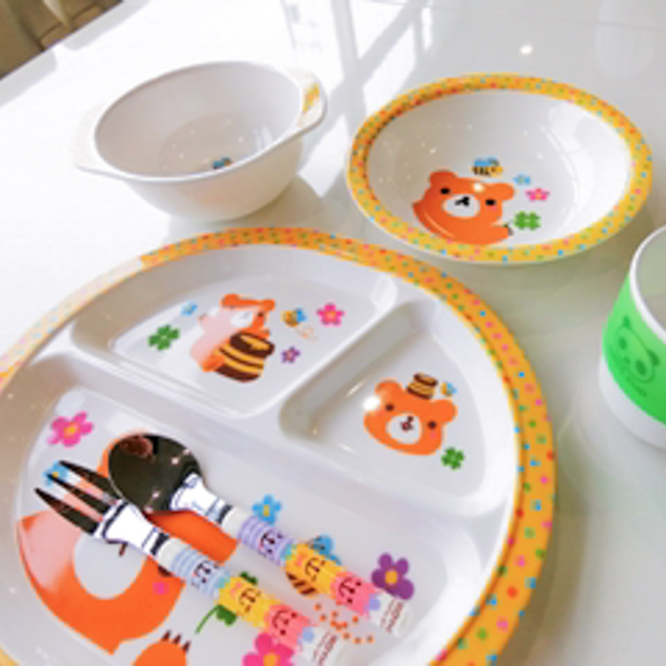 お子様用食器
