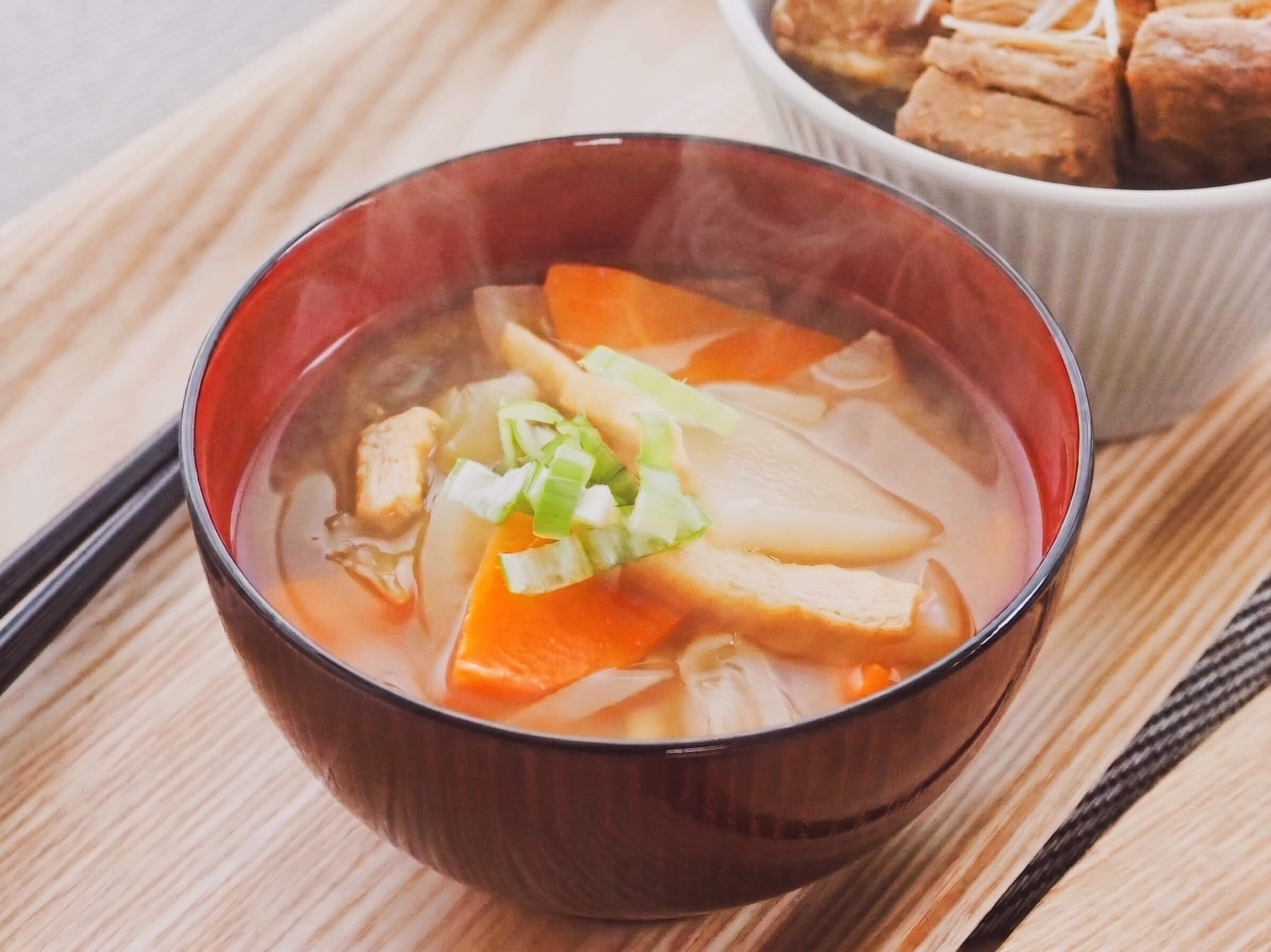 季節の野菜の具沢山お味噌汁
