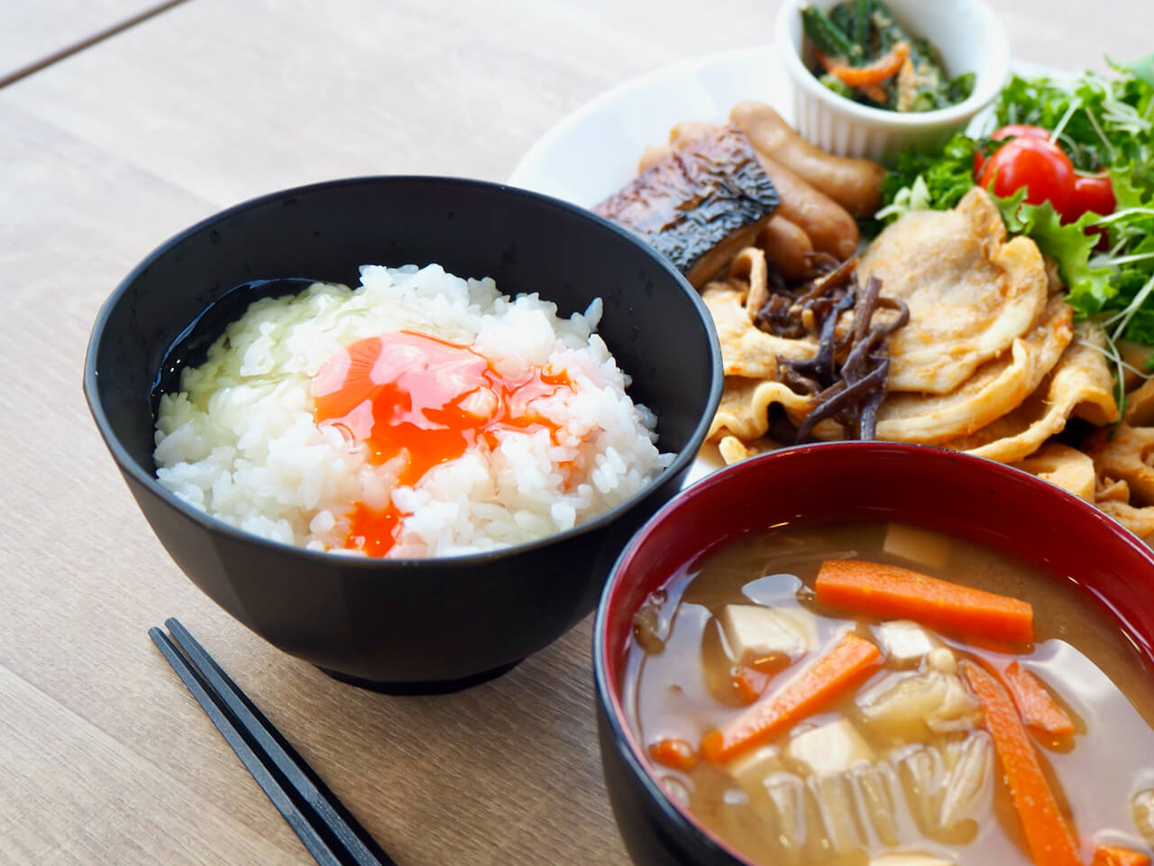 朝食 イメージ